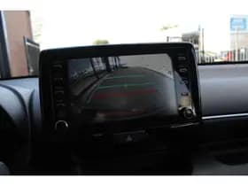Toyota Yaris 1.5 Hybrid Dynamic thumbnail 15
