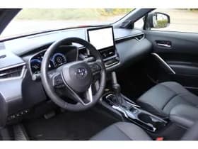 Toyota Corolla Cross Hybrid 200 Executive Bi-Tone thumbnail 3