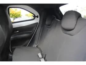 Toyota Aygo X 1.0 VVT-i MT Pulse Bi-Tone thumbnail 16