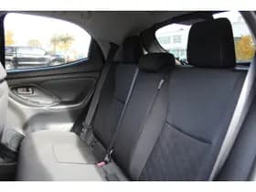 Toyota Yaris 1.5 Hybrid 115 First Edition Comfort Pack thumbnail 14