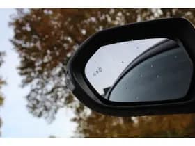 Toyota Yaris 1.5 Hybrid 115 First Edition Comfort Pack thumbnail 15