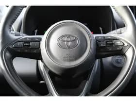 Toyota Yaris 1.5 Hybrid 115 First Edition Comfort Pack thumbnail 17