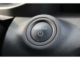 Toyota Yaris 1.5 Hybrid 115 First Edition Comfort Pack thumbnail 25