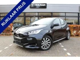 Toyota Yaris 1.5 Hybrid 115 First Edition Comfort Pack thumbnail 31