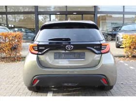 Toyota Yaris 1.5 Hybrid 115 First Edition Comfort Pack thumbnail 9