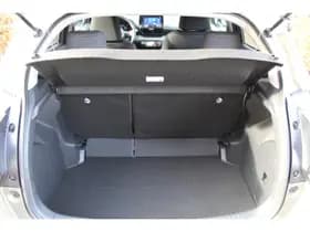 Toyota Yaris 1.5 Hybrid 115 First Edition Comfort Pack thumbnail 10