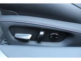 Lexus LC Convertible 500 Hokkaido Edition thumbnail 12