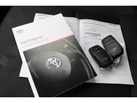 Toyota Yaris 1.5 Hybrid 115 First Edition Comfort Pack thumbnail 23
