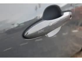 Toyota Prius 2.0 Plug-in Executive thumbnail 16