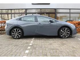 Toyota Prius 2.0 Plug-in Executive thumbnail 7