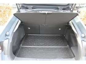 Toyota Prius 2.0 Plug-in Executive thumbnail 10