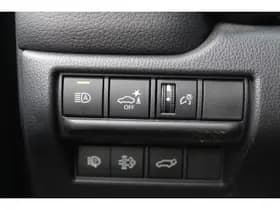 Toyota Land Cruiser 2.8 D-4D Standard Roof Window Van Professional thumbnail 25