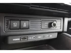 Toyota Land Cruiser 2.8 D-4D Standard Roof Window Van Professional thumbnail 27