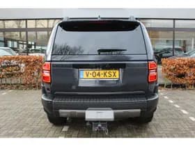 Toyota Land Cruiser 2.8 D-4D Standard Roof Window Van Professional thumbnail 9