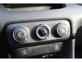 Toyota Yaris 1.5 VVT-i Dynamic Special thumbnail 9