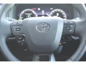 Toyota C-HR 1.8 Hybrid 140 First Edition Bi-Tone thumbnail 12
