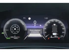 Toyota C-HR 1.8 Hybrid 140 First Edition Bi-Tone thumbnail 21