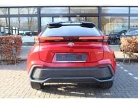 Toyota C-HR 1.8 Hybrid 140 First Edition Bi-Tone thumbnail 8