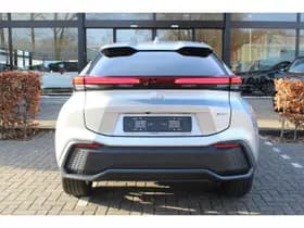Toyota C-HR 1.8 Hybrid 140 First Edition thumbnail 9