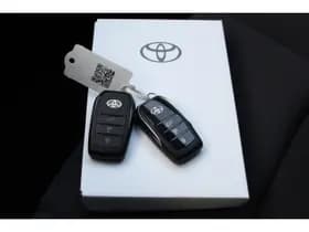 Toyota C-HR 1.8 Hybrid 140 First Edition thumbnail 30