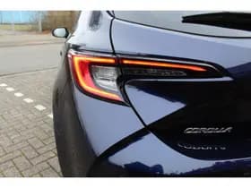 Toyota Corolla 1.8 Hybrid First Edition thumbnail 20