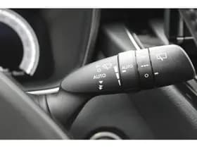 Toyota Corolla 1.8 Hybrid First Edition thumbnail 23