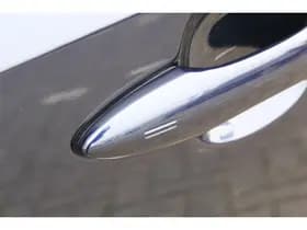 Toyota Corolla 1.8 Hybrid First Edition thumbnail 5