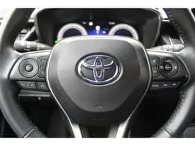 Toyota Corolla 1.8 Hybrid First Edition thumbnail 7