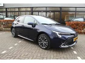 Toyota Corolla 1.8 Hybrid First Edition thumbnail 8