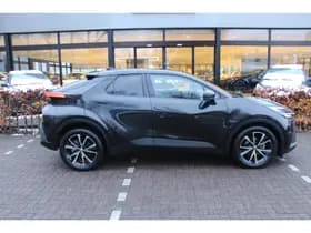 Toyota C-HR 1.8 Hybrid 140 First Edition thumbnail 8