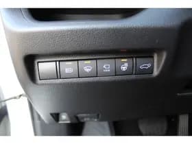 Toyota RAV4 2.5 Hybrid AWD Bi-Tone thumbnail 21