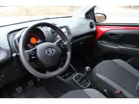 Toyota Aygo 1.0 VVT-i x-Fun 5-deurs thumbnail 11