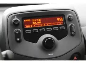 Toyota Aygo 1.0 VVT-i x-Fun 5-deurs thumbnail 14