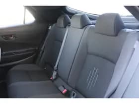 Toyota C-HR 1.8 Hybrid 140 First Edition Bi-Tone thumbnail 15