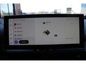 Toyota C-HR 1.8 Hybrid 140 First Edition Bi-Tone thumbnail 16