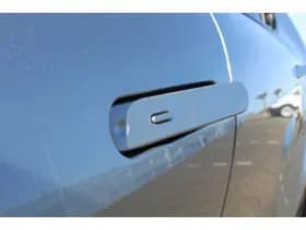 Toyota C-HR 1.8 Hybrid 140 First Edition Bi-Tone thumbnail 23