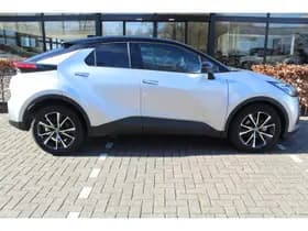 Toyota C-HR 1.8 Hybrid 140 First Edition Bi-Tone thumbnail 7