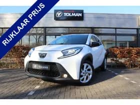 Toyota Aygo X 1.0 VVT-i MT first