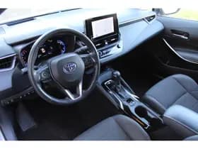 Toyota Corolla Touring Sports 1.8 Hybrid Dynamic Bi-Tone thumbnail 2