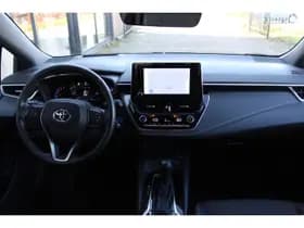 Toyota Corolla Touring Sports 1.8 Hybrid Dynamic Bi-Tone thumbnail 13
