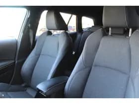 Toyota Corolla Touring Sports 1.8 Hybrid Dynamic Bi-Tone thumbnail 20