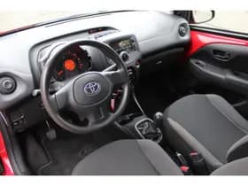 Toyota Aygo 1.0 VVT-i x-now thumbnail 2