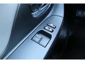 Toyota Yaris 1.5 Hybrid Energy thumbnail 18