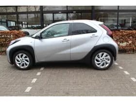 Toyota Aygo X 1.0 VVT-i MT first thumbnail 9