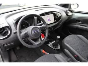 Toyota Aygo X 1.0 VVT-i MT Envy thumbnail 2