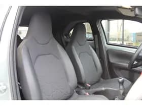 Toyota Aygo X 1.0 VVT-i MT Envy thumbnail 17