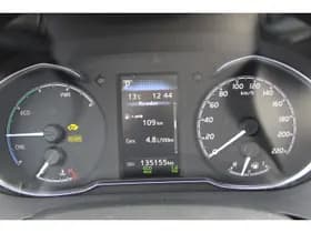 Toyota Yaris 1.5 Hybrid Premium thumbnail 18