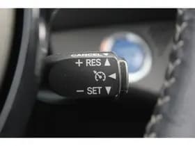 Toyota Yaris 1.5 Hybrid Premium thumbnail 19