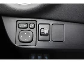 Toyota Yaris 1.5 Hybrid Premium thumbnail 20