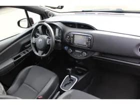 Toyota Yaris 1.5 Hybrid Premium thumbnail 25